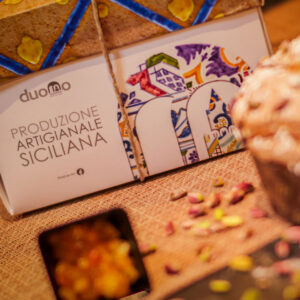 Panettone Tropicale con Ananas, Mango, Papaya e Pistacchi - immagine 3